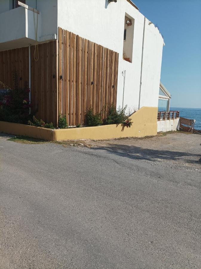 Beachfront Apartment ريثيمنو المظهر الخارجي الصورة
